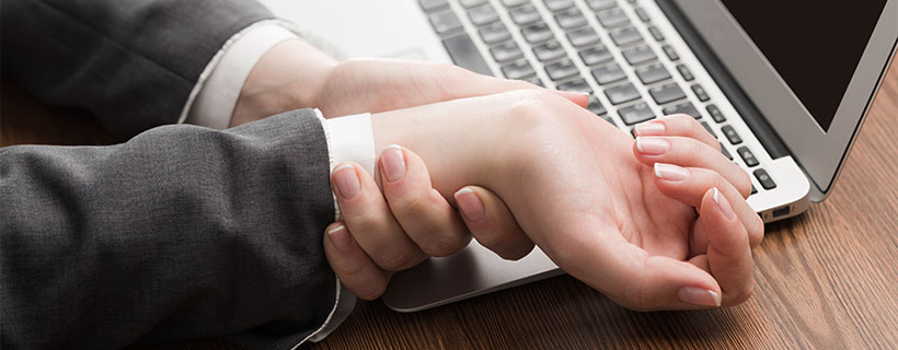 patient needing carpal tunnel syndrome chiropractor in Sherman TX